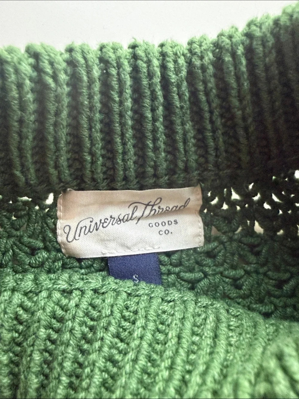 Universal Thread Green Textured Crewneck Sweater - Picture 2 of 3